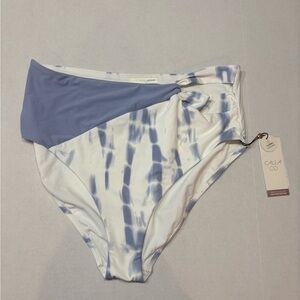 CALIA swim suit bottom NWT XL High rise side twist
Python Peri Dusk blue white